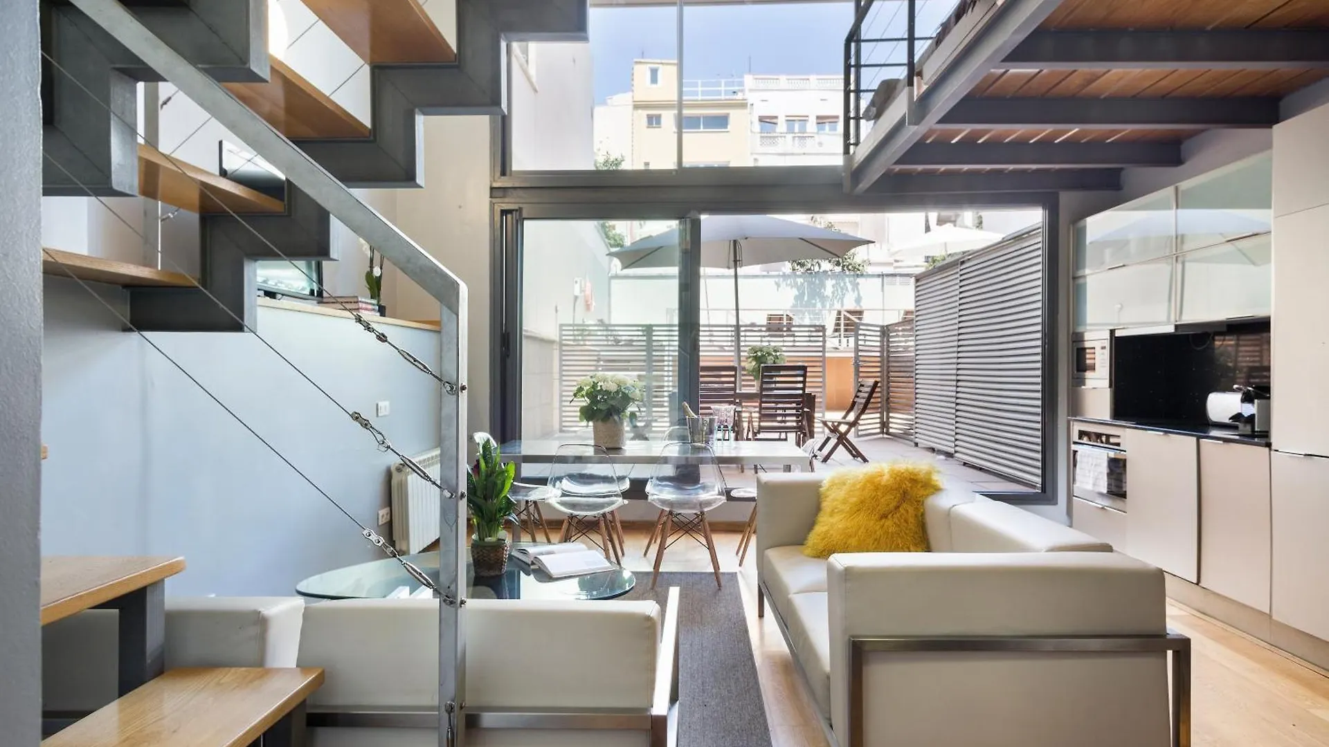 My Space Emirates - Bright Apartment In Gracia With Shared Pool Barcelone 0*,  Espagne