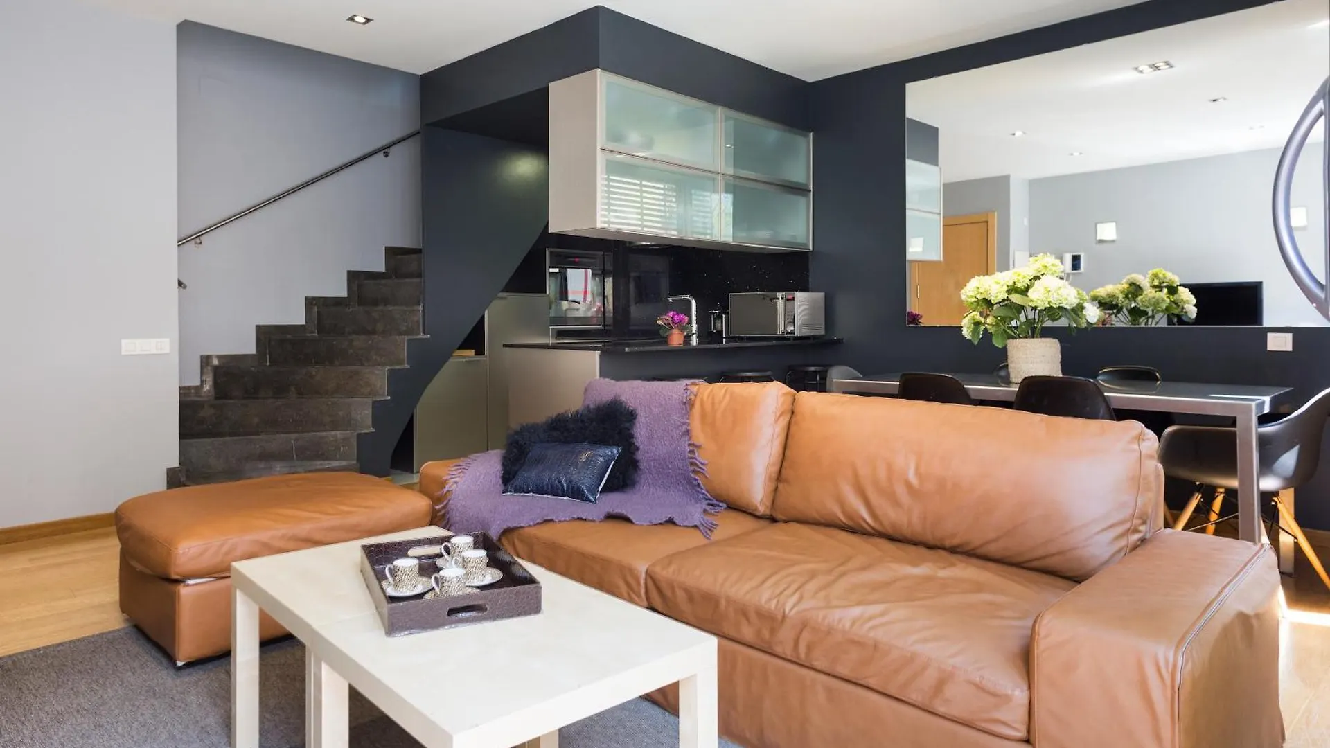 My Space Emirates - Bright Apartment In Gracia With Shared Pool Barcelone Espagne