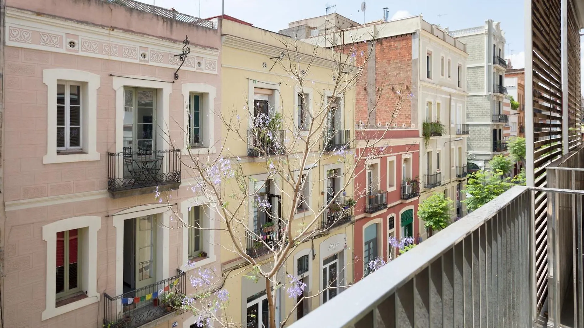 My Space Emirates - Bright Apartment In Gracia With Shared Pool Barcelone