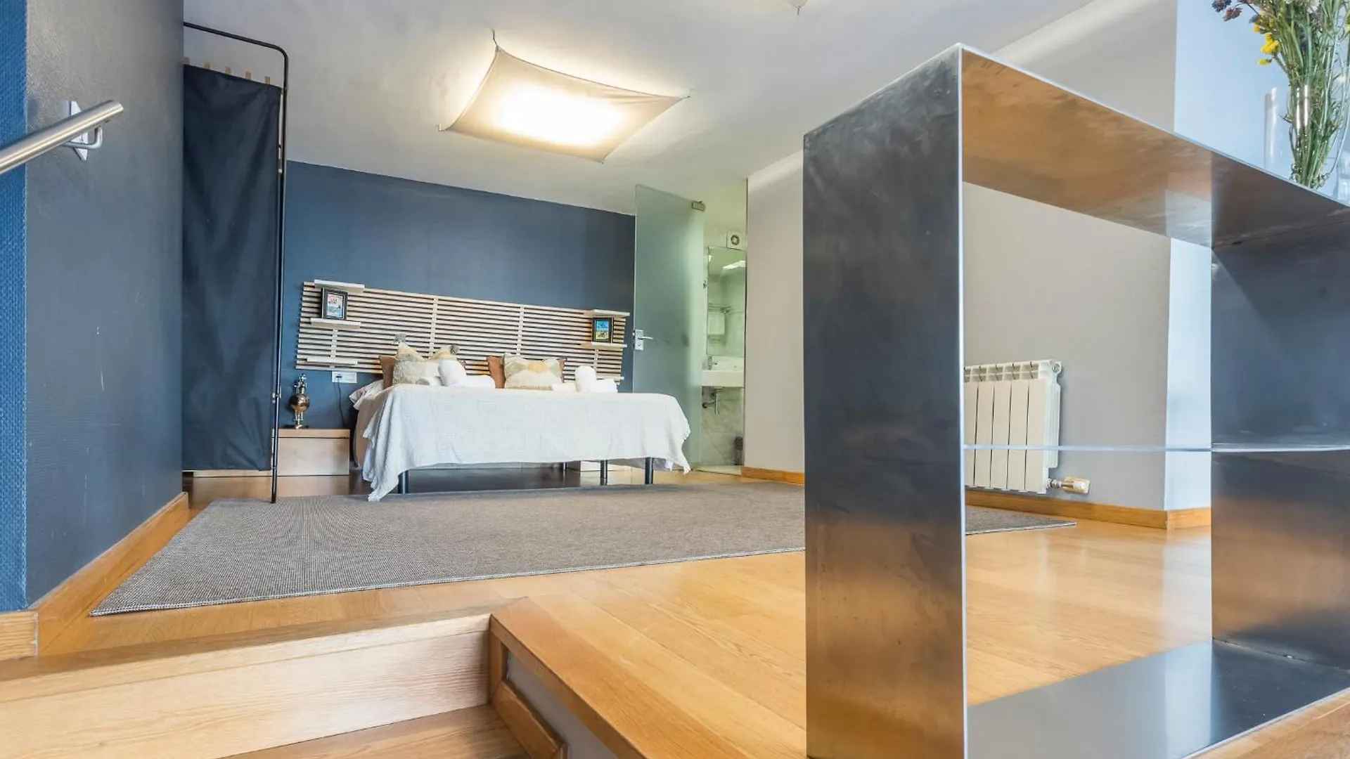My Space Emirates - Bright Apartment In Gracia With Shared Pool Barcelone